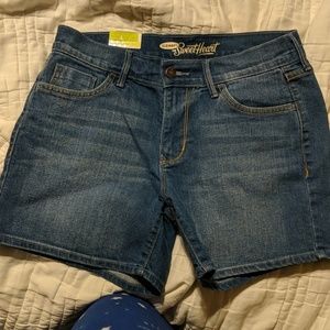 NWT DENIUMJEAN SHORTS